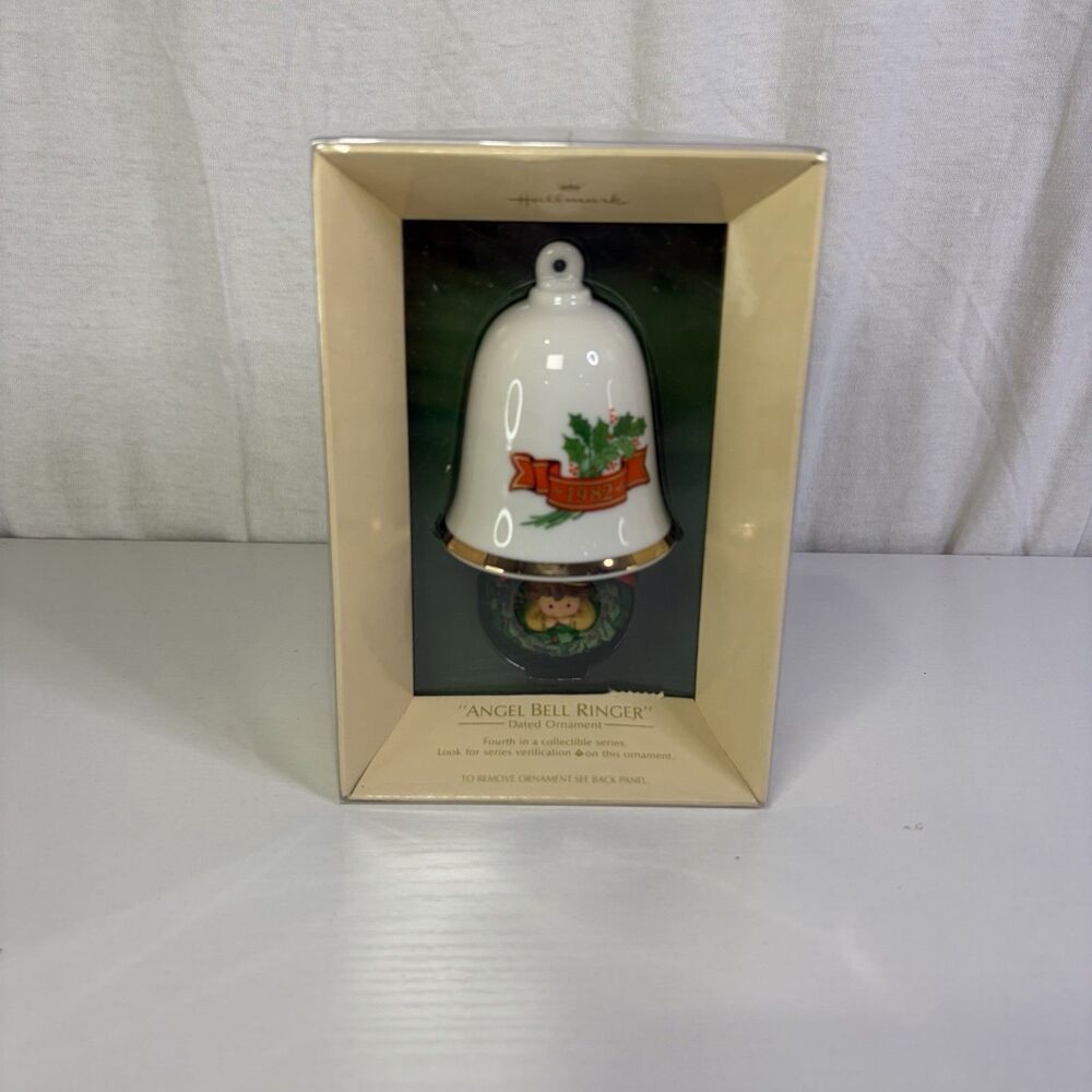 Vintage 1980 Hallmark "The Bellringers" 2nd In Series Christmas Holiday Ornament